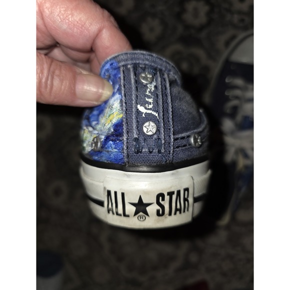 Converse Womens Shoes. Size 8. Low Top. Athletic, Academia, Leasure, Casual,... - Picture 2 of 9